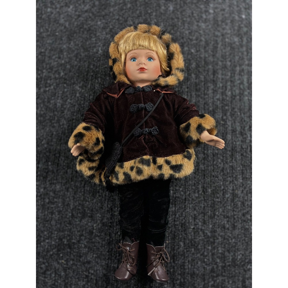 Vintage Porcelain Doll Blonde Blue Eyes Leopard Print‎ Faux Fur Velvet Coat 16in